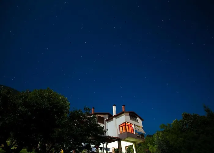 Militsa Casa de hóspedes 3*